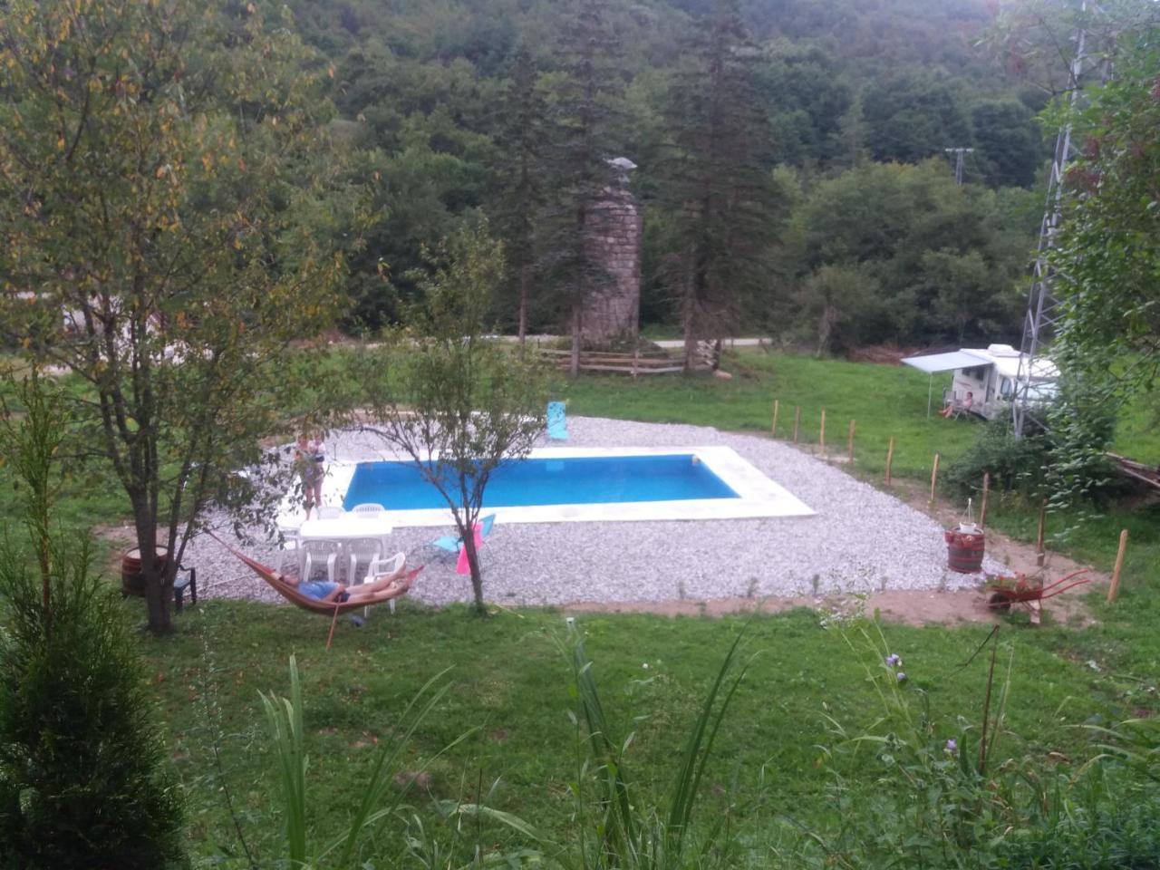 Guest House Radovic Tjentiste Extérieur photo