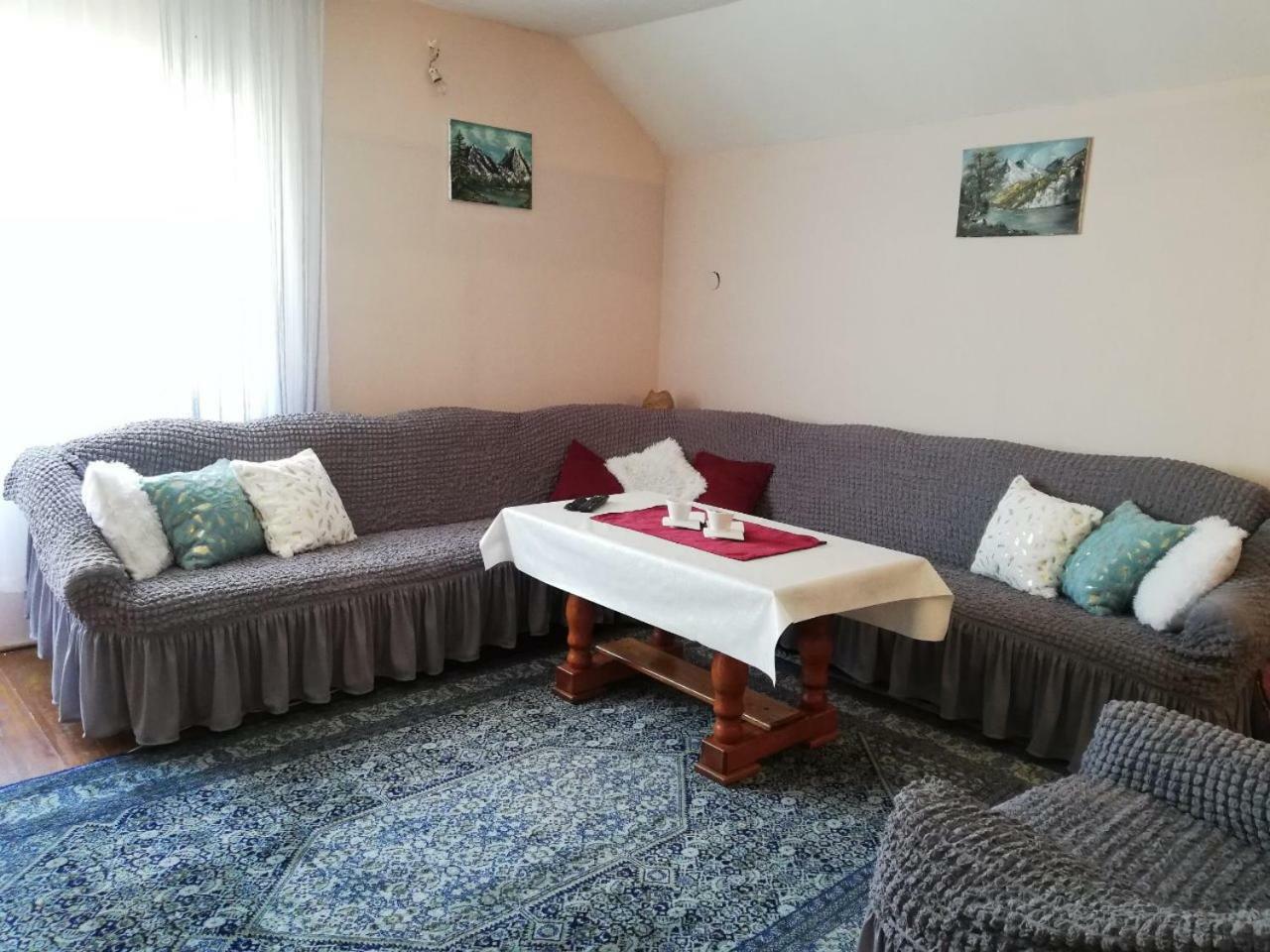 Guest House Radovic Tjentiste Extérieur photo
